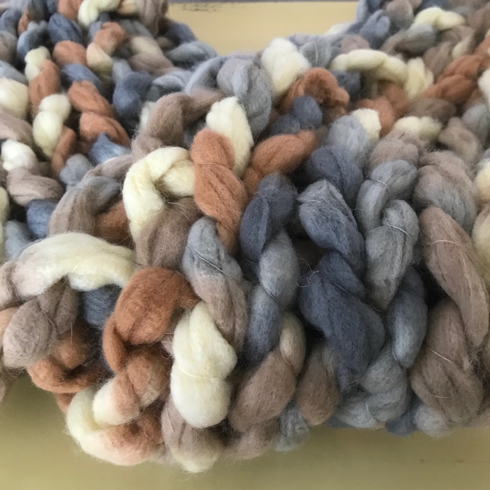 Handknit Infinity Scarf stone - Picture 4 of 4
